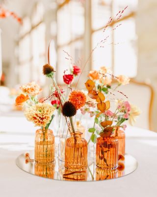 Podzimní barvy, které voní po teple a lásce. 🍁 Každý tón připomíná jemnost, kterou vkládáme do našich kolekcí – s citem...